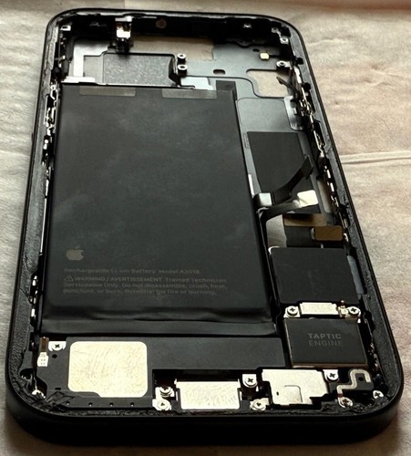 Oryginalna tylna obudowa Apple iPhone 15 6,1" tylna pokrywa z komponentami wewnętrznymi - Zdjęcie 2 z 5