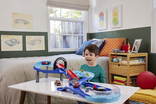 Mattel - Disney/ PIXAR Cars - GRC Jumping Raceway Playset