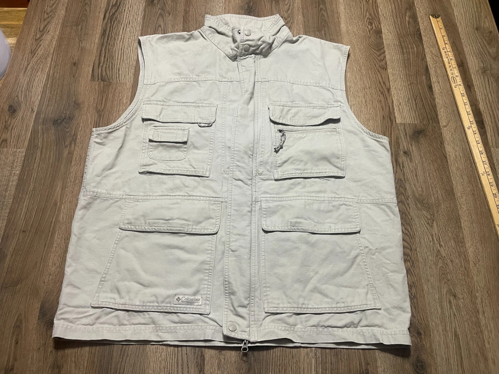 Columbia Vest, Men's Size XL, Tan, Full Zip, Pockets Fishing Hunting Outdoors