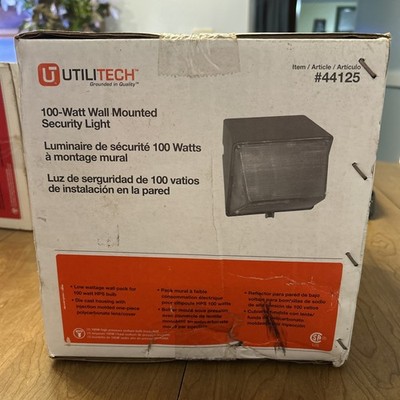 UtiliTech 44125 100-Watt Wall Mounted Security Light