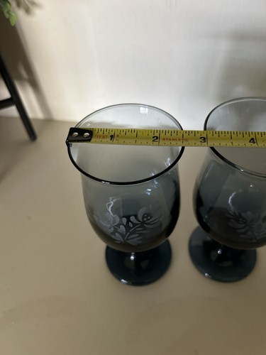 Vintage Pfaltzgraff Glass Goblets Blue w/ White Etched Flowers Set of 2, 5.5" - Picture 3 of 4