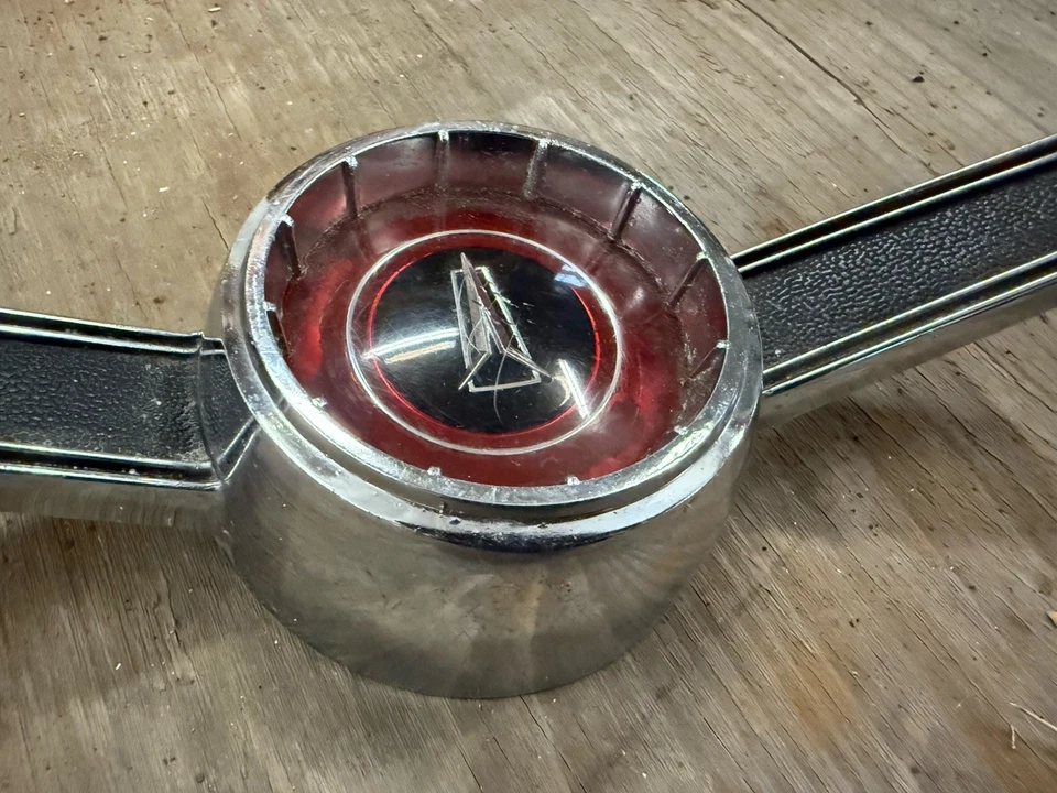 Plymouth Belvedere 1965 1966 volante satélite bocina anillo botón Foto 2 de 4