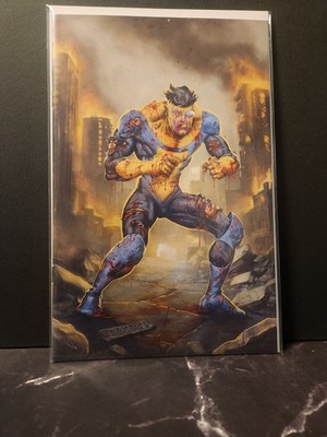 INVINCIBLE RETURNS #1 SAM DE LA ROSA VIRGIN VARIANT MEGACON EXCLUSIVE 2026