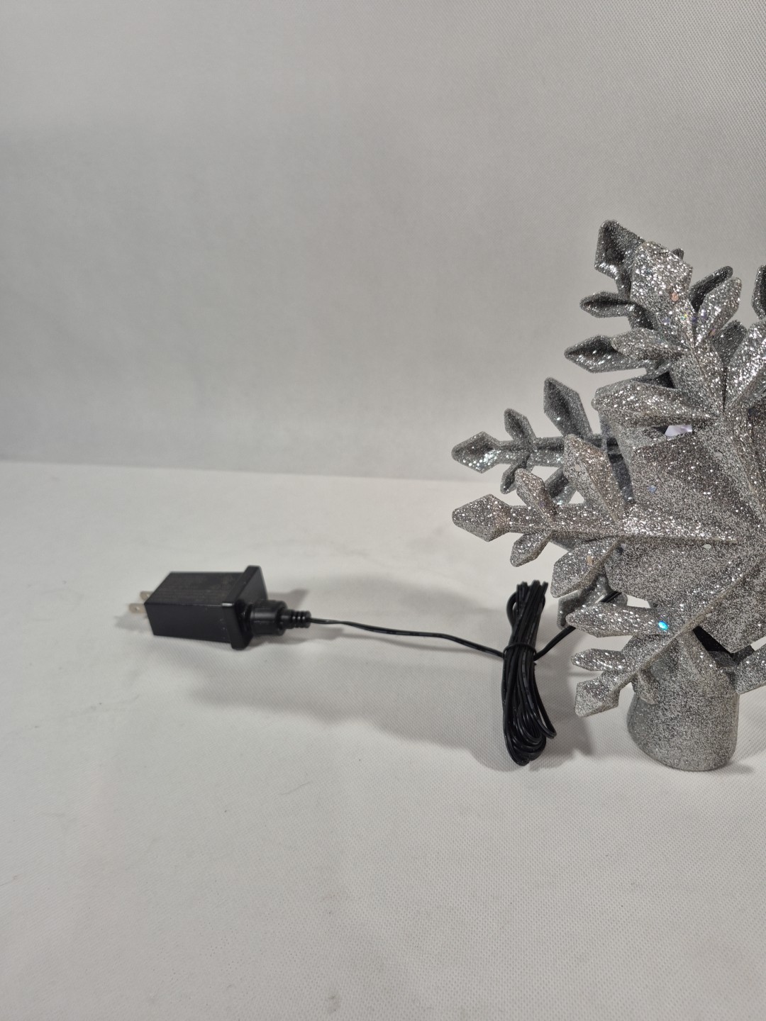 Christmas Tree Topper Projector Snowflake Christmas Tree