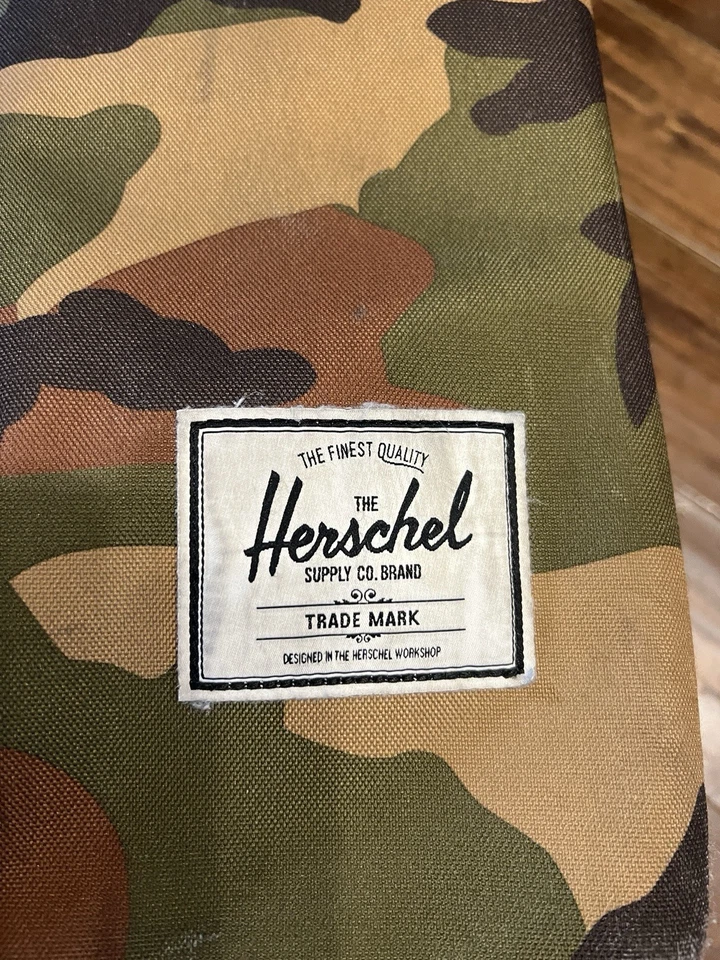 "Maleta con ruedas Herschel Supply Co equipaje de mano suave camuflaje 22""" Foto 2 de 4