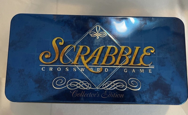 2000 Scrabble Crossword Game Deluxe Edition Complete / Metal Box