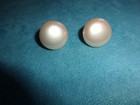Beautiful Vintage Trifari Pearl off White Large Round Clip On Earrings — photo 1