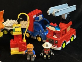 Lego Duplo Construction & Emergency Vehicles Workers Fireman  Light Up Light Bar