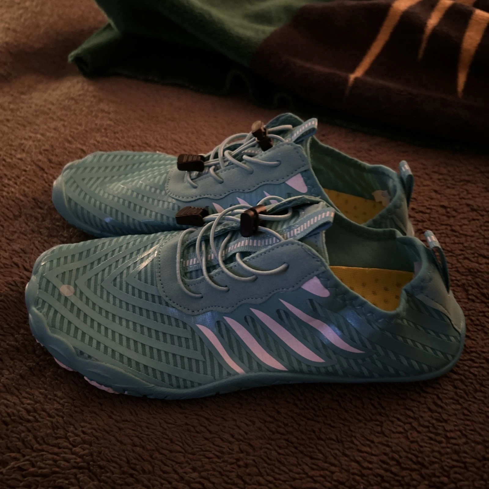Men’s Beach, Water, And Fishing Sneakers. Size 8
Opens in a new window or tab