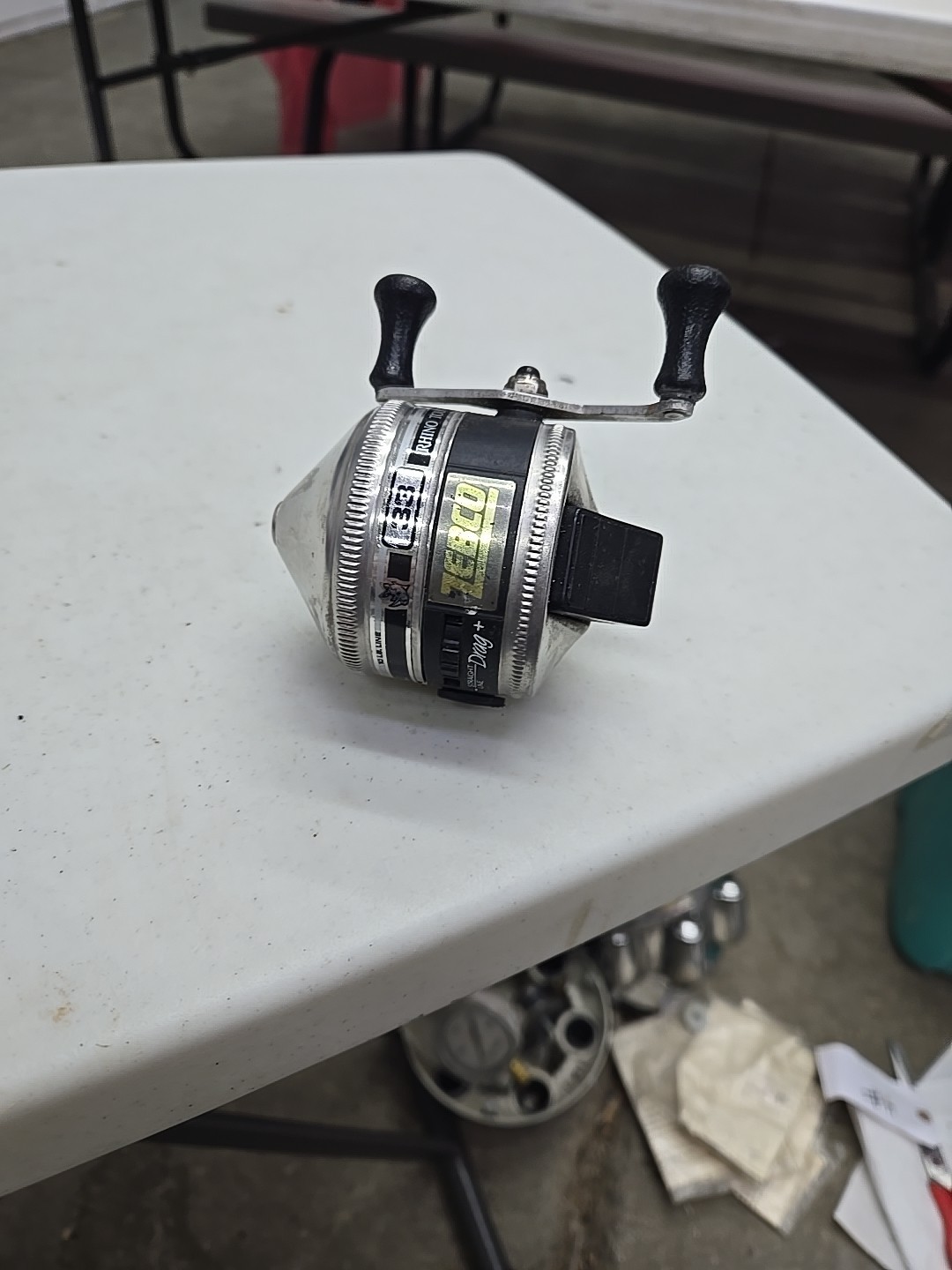 Vintage Zebco Model 33 Closed Face spinning reel USA 1989