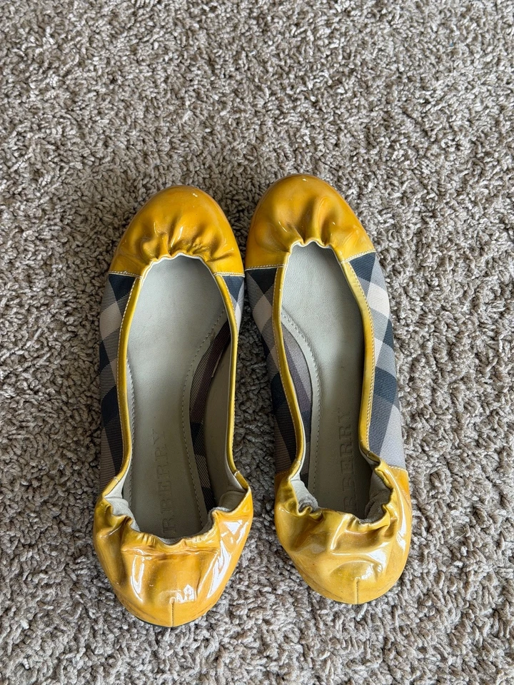 博柏利米色漆皮 Nova Check 帆布磨砂芭蕾平底鞋 s:39.5 — 第 2/4 张图片