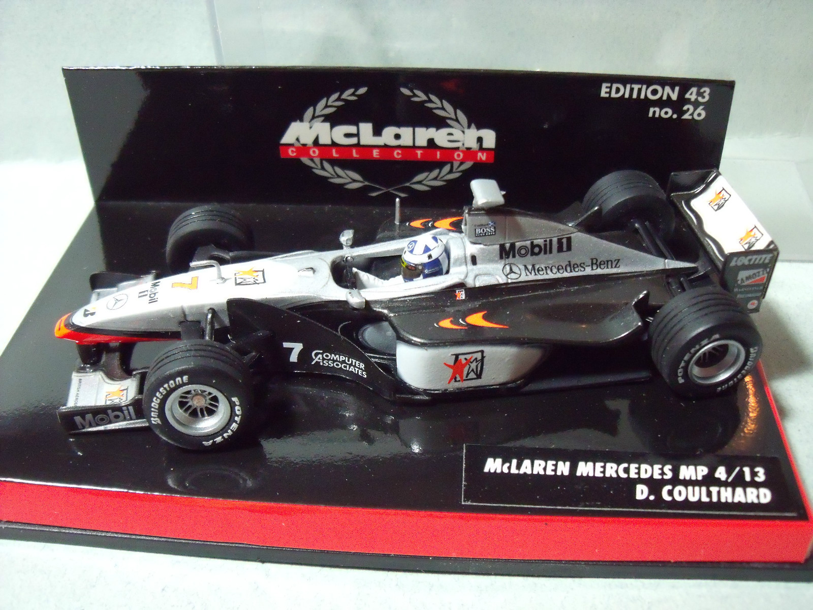 McLaren Mercedes MP 4/13 Minichamps 1/43 le cadeau idéal pour passionné de Formule 1