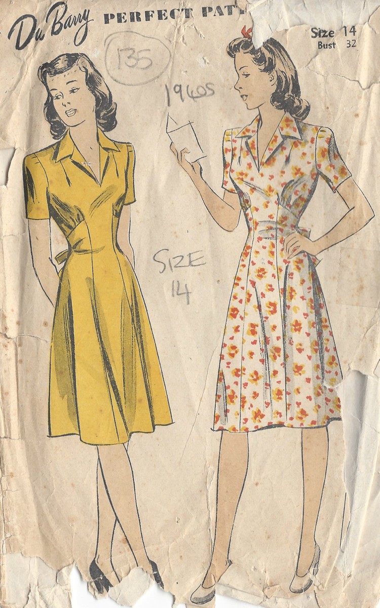 1940s Vintage Sewing Pattern DRESS B32