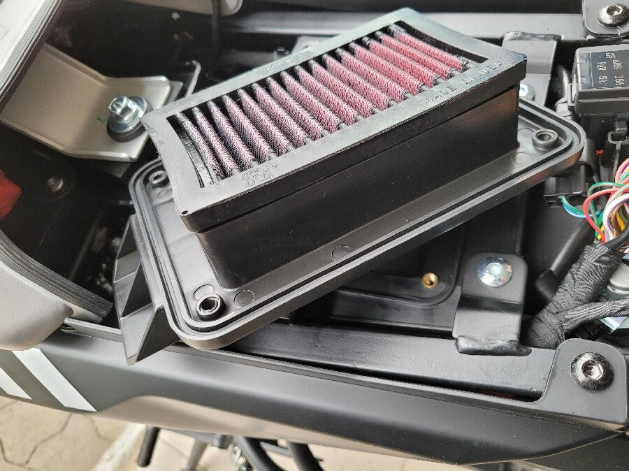 Filtre à Air Neuf Pour Brixton Crossfire 125 XS - Compatible Scooter - Pièce Moteur Multicolore - Neuf Sous Emballage