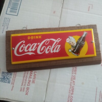 VINTAGE PORCELAIN ''DRINK COCA-COLA ICE COLD W/ SPRITE BOY'' DOOR PUSH