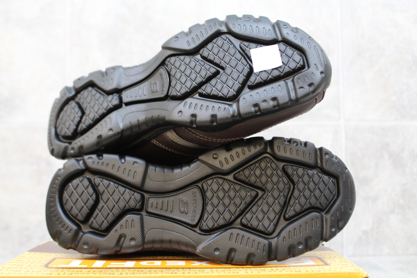 skechers mens rovato larion shoes black