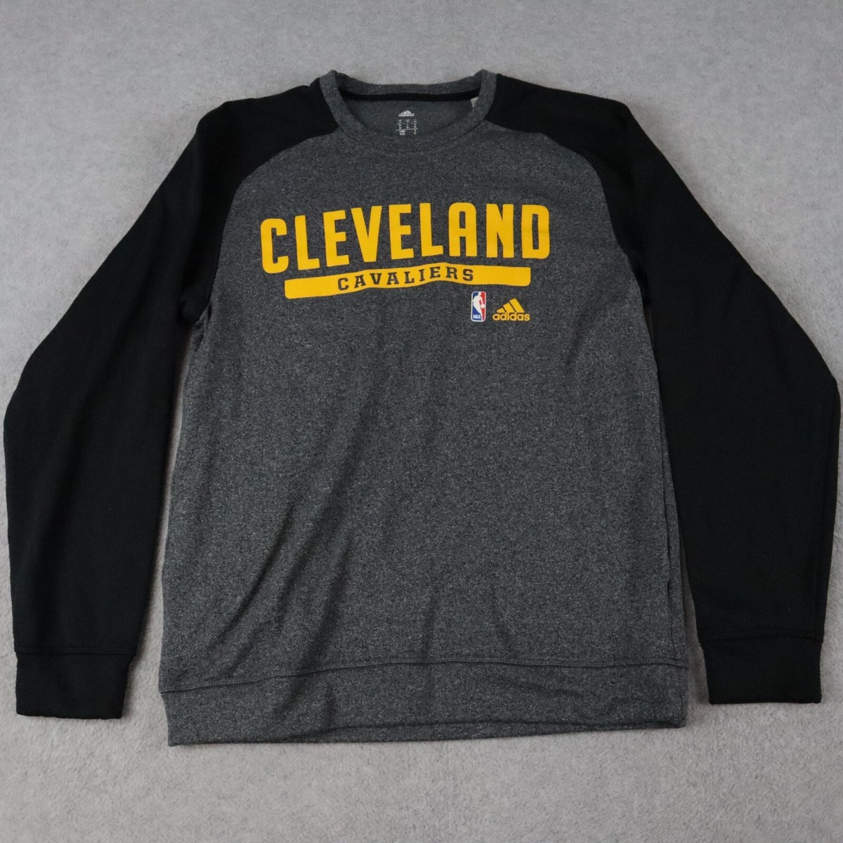 Cleveland Cavaliers Sweatshirt Mens Medium Adidas ClimaWarm Gray Long Sleeve
