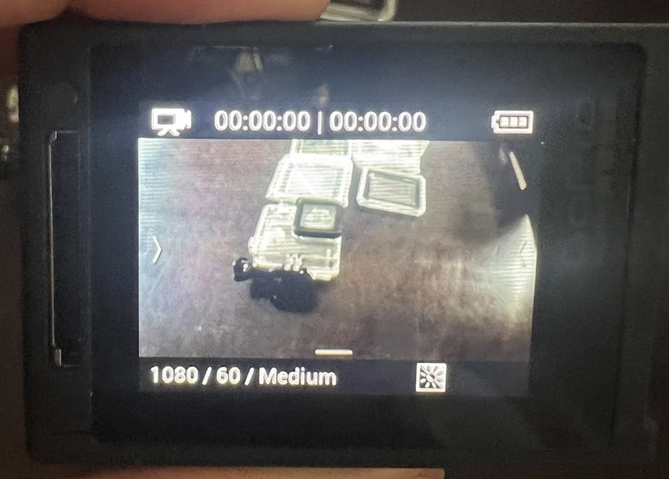 gopro hero 4 camera and Cover - Tested & Working - Silver - Image 2 of 4