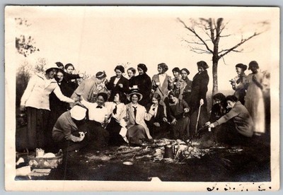 Vtg B&W Snapshot Women Outdoor Bonfire Party Gathering 1920s