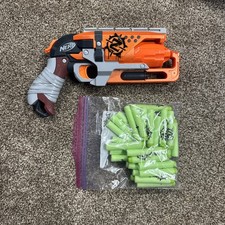 Nerf A4325 Zombie Strike Hammershot Blaster