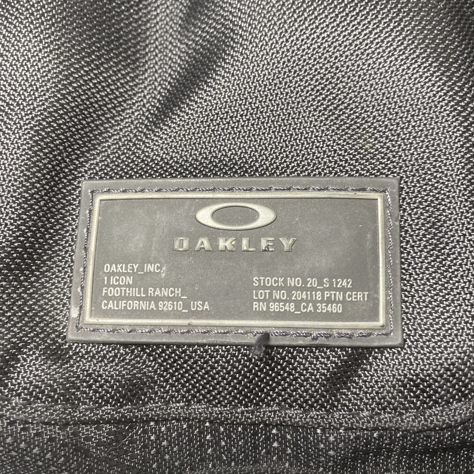 Oakley Kitchen Sink Backpack 34L Stealth Black Sturgis Rally Embroidered - Image 3 of 4