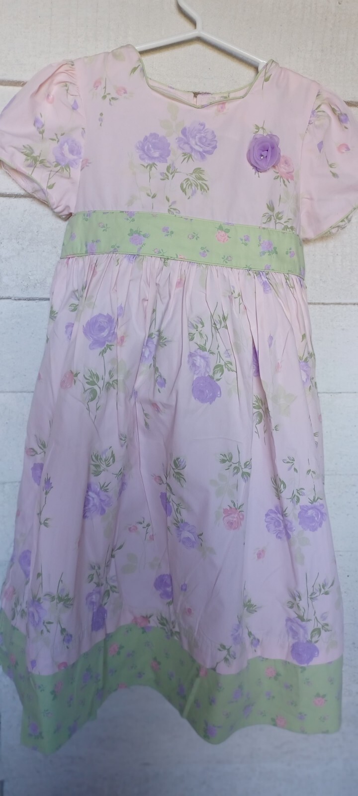 Picture 2 of 9