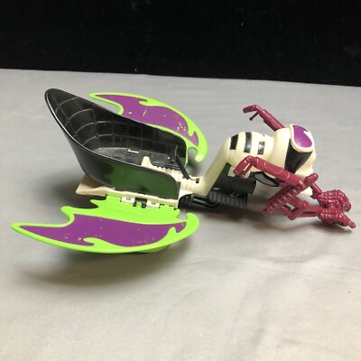 Vintage 1990 Beetlejuice Phantom Flyer Kenner Mexico Missing Front Green Wheel