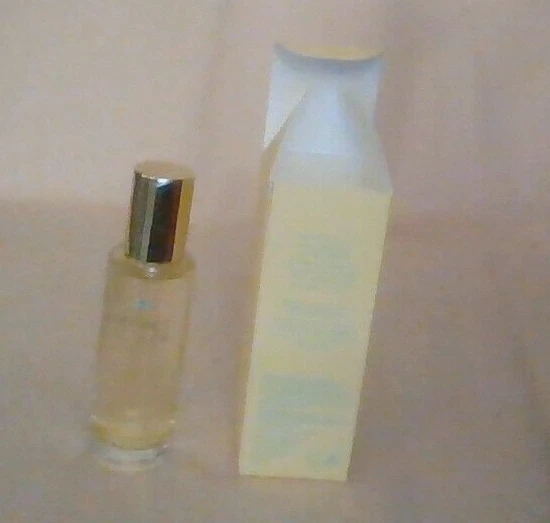 NUEVO eau de toilette spray Victoria's Secret SECRET ESCAPE 1 OZ descontinuado Foto 2 de 4