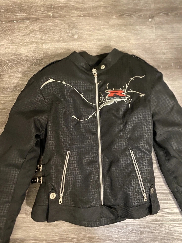Chaqueta de moto de nailon para mujer negra Icon Hella Suzuki GSXR Gixxer niña talla S Foto 2 de 4