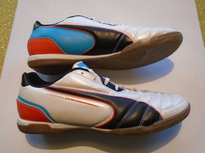 puma universal it indoor soccer sneakers