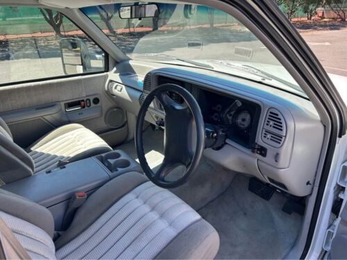 1995 Chevrolet Silverado 2500 CENTURION, Crew Cab, Short Bed, RHD, Auto - Picture 5 of 12