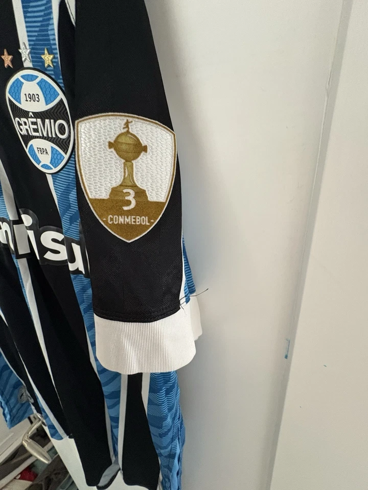 Gremio 2021 Home Shirt With Rare Patches Brazilian Football Umbro - Image 2 of 4