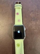 Apple Watch Series 3 Silver Aluminum 38mm GPS...