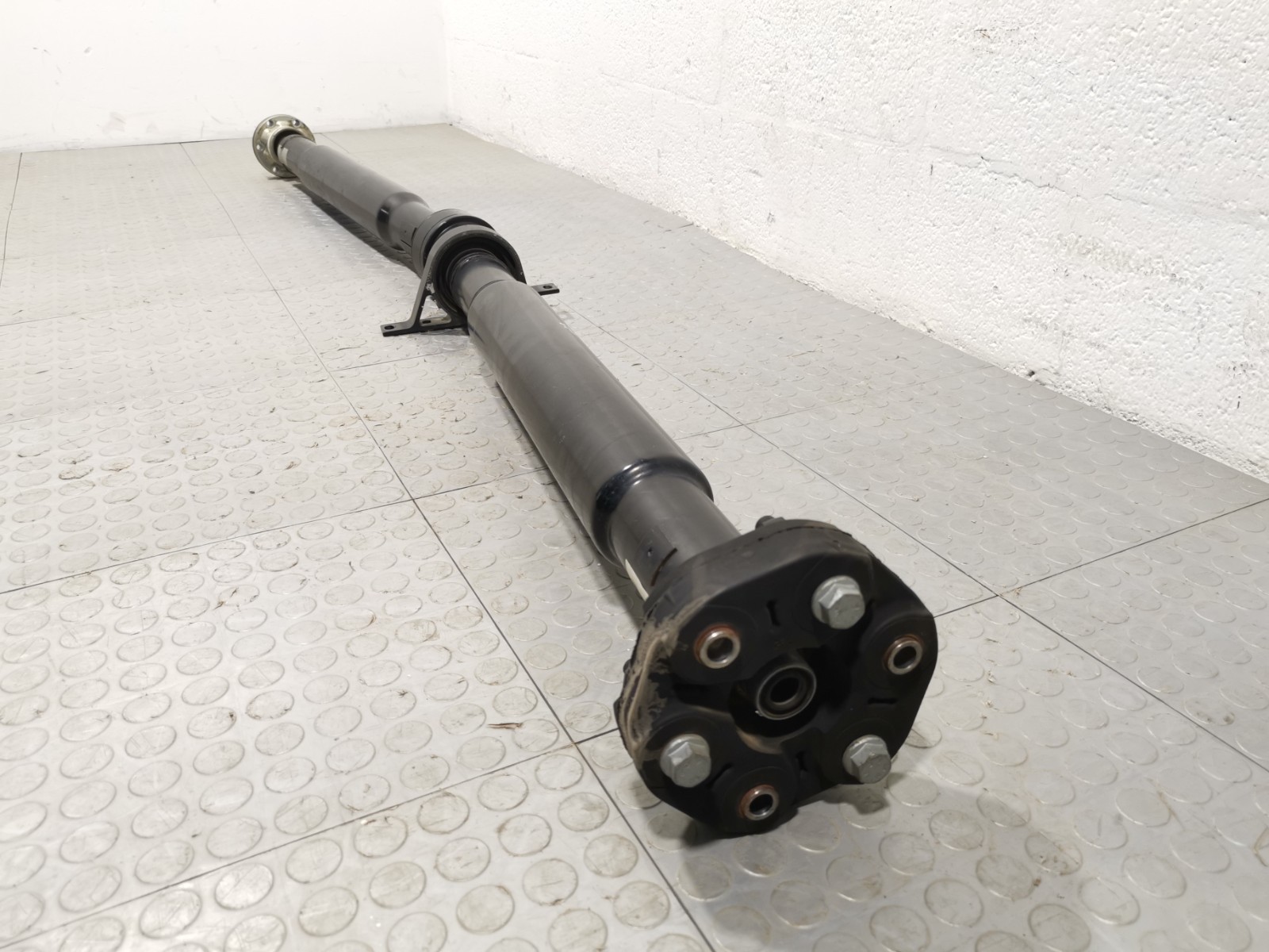 Maserati Ghibli 2016 RWD Auto 3.0 Rear Drive Shaft Prop Propeller Axle OEM