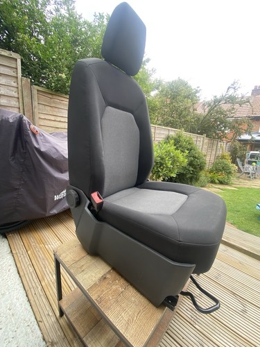 Volkswagen VW Crafter II MK2 & MAN TGE 2016-2024 Passenger seat single no base - Picture 2 of 8