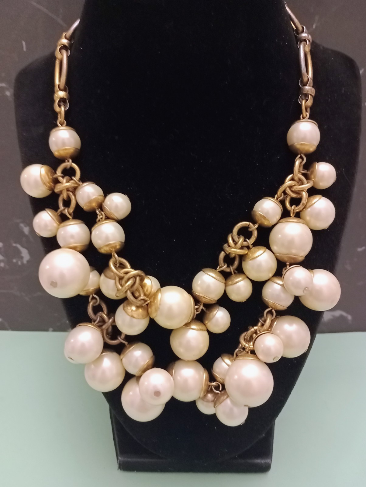 Stella & Dot Faux Chunky Pearl Gold-Tone Statement Necklace