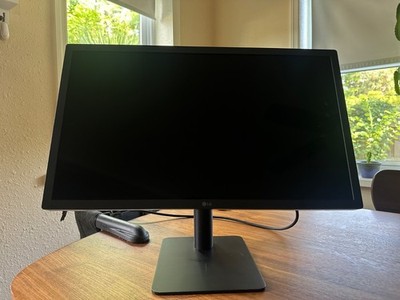 LG UltraFine 4K Display 22MD4KA 21.5インチ LG 22'' Class UltraFine™ 4K IPS LED Monitor (21.5'' Diagonal