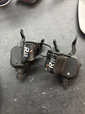 microSHIFT Centos 11 SL-M761-2 Shifters Flat Bar Road Pair 2x11s F+R Shimano