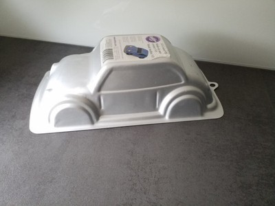 Tolle Wilton Backform Auto, 3D-Kuchen für Kinder, Geburtstag, Polizei