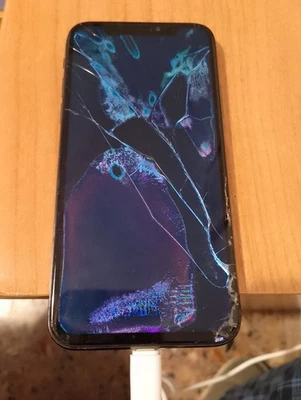 Apple iPhone XS · 64GB