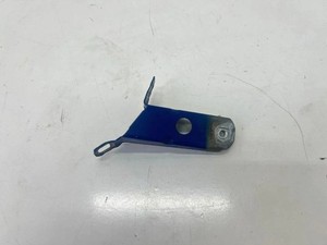 BMW 3 F30, F80 Kotflügelhalter vorne links 2.99 Diesel 2013 31893763