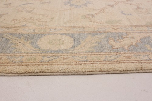 Traditional Hand-knotted Carpet 3'10" x 5'10" Wool Area Rug - Picture 5 of 9