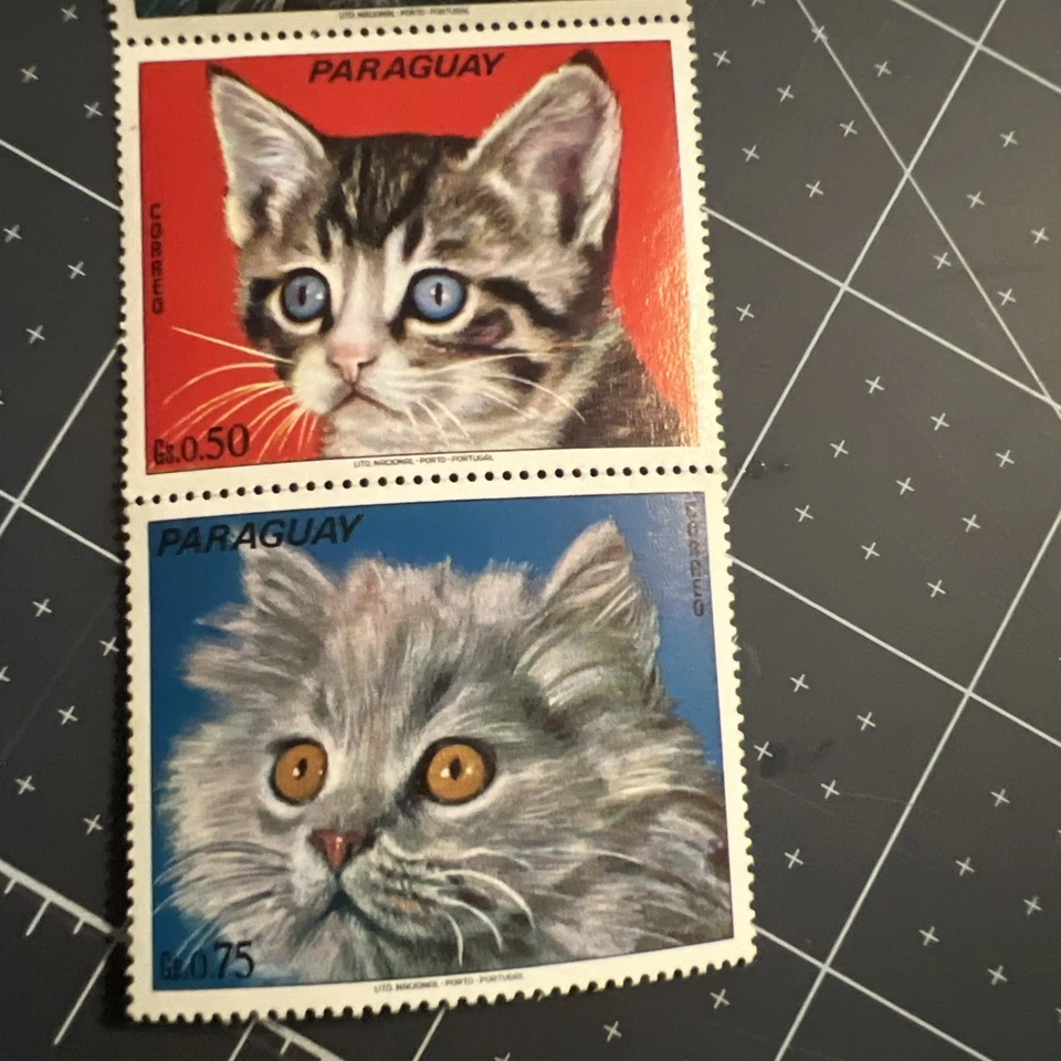 Набор марок Парагвая с кошками как новые без наклеек и следов - Изображение 2 из 4