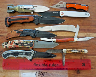 1915 Ten assorted pocket knives