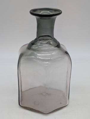 Tunbridge Glassworks Hexagon Hand-Blown Glass Bottle Vase Carafe Robin Mix