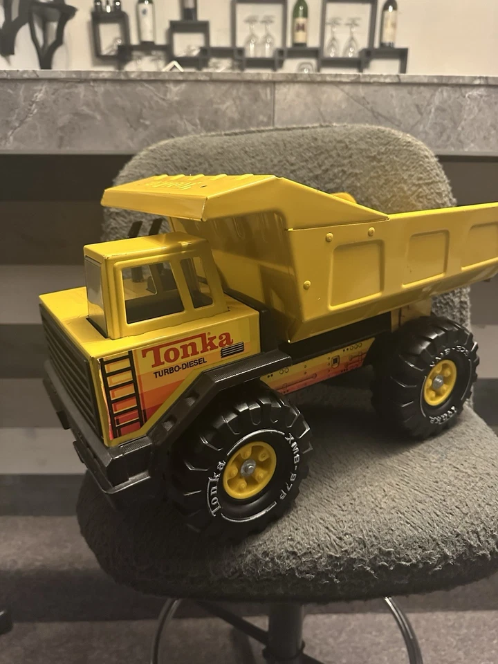 Camión de volteo Tonka Mighty diésel vintage acero prensado 1993 ¡RARO! Foto 4 de 4