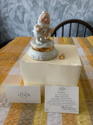 LENOX Disney Snow White And The Seven Dwarfs HAPPY Treasure Box , Charm & Cert - Image 1 of 4