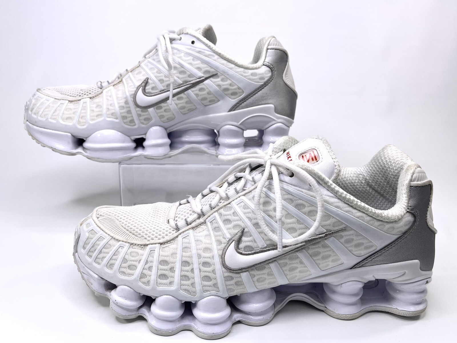 nike shox silver