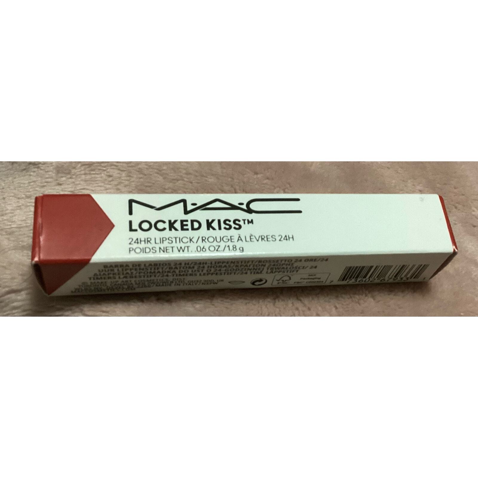 MAC locked kiss 24 hour lipcolour in viscious color