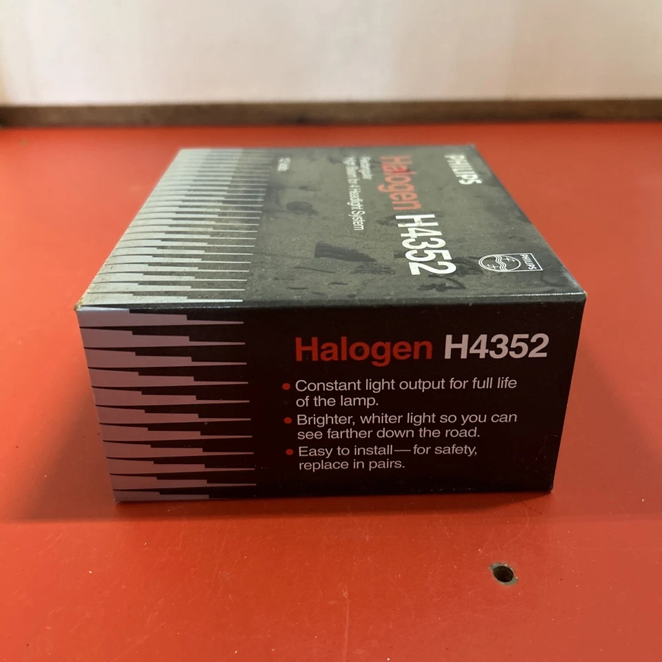 Bombilla halógena Philips H4352 para Chevrolet Camaro 1993-97 Foto 3 de 4